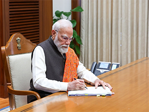 with-the-spirit-of-nagrikdevo-bhava-pm-dedicates-seva-teerth-to-the-nation